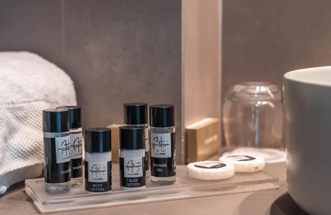 Anna Teresa Luxury-1